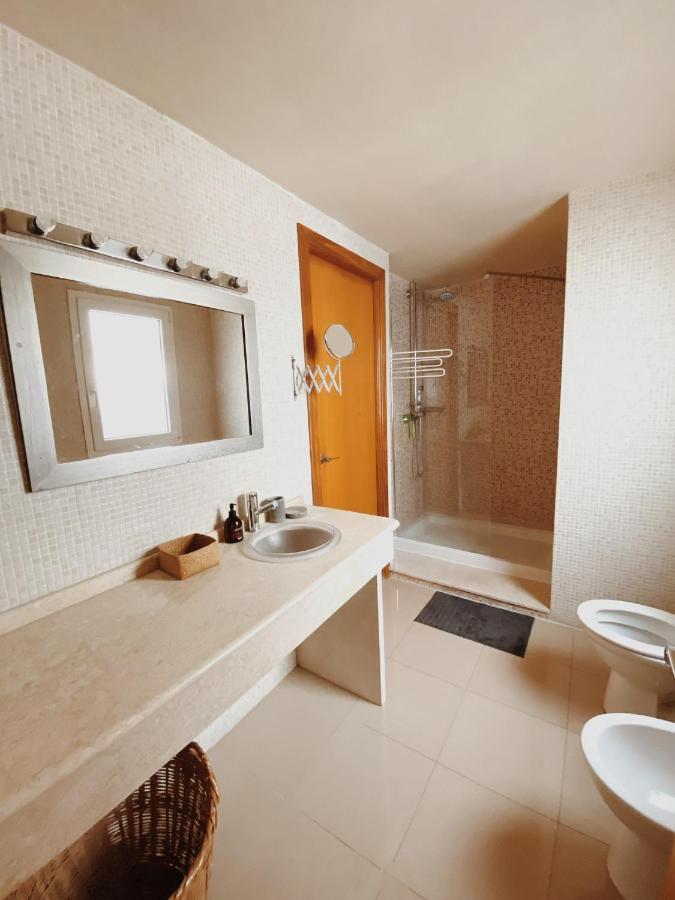 Cool Loft In The Old Town With Rooftop Terrace And Fireplace Тарифа Екстериор снимка